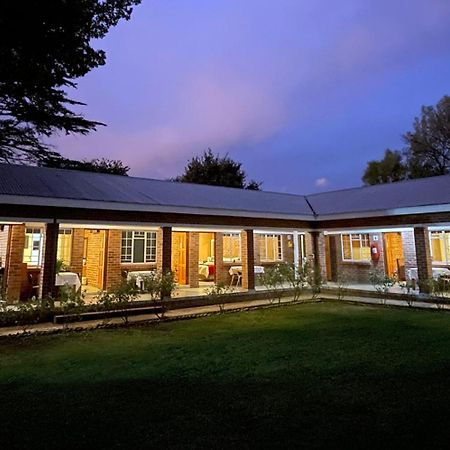 Village Lodge Harrismith Exterior foto